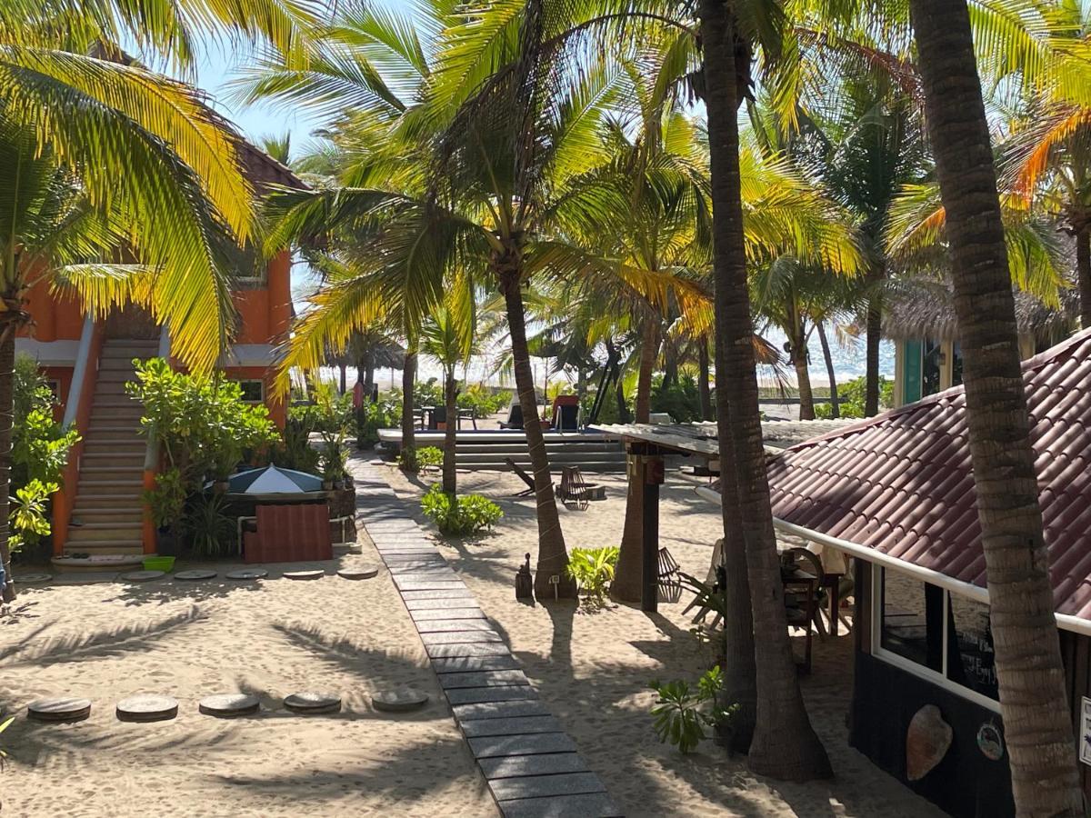 Bungalows Tree Tops - Adults Only Сиуатанехо Экстерьер фото