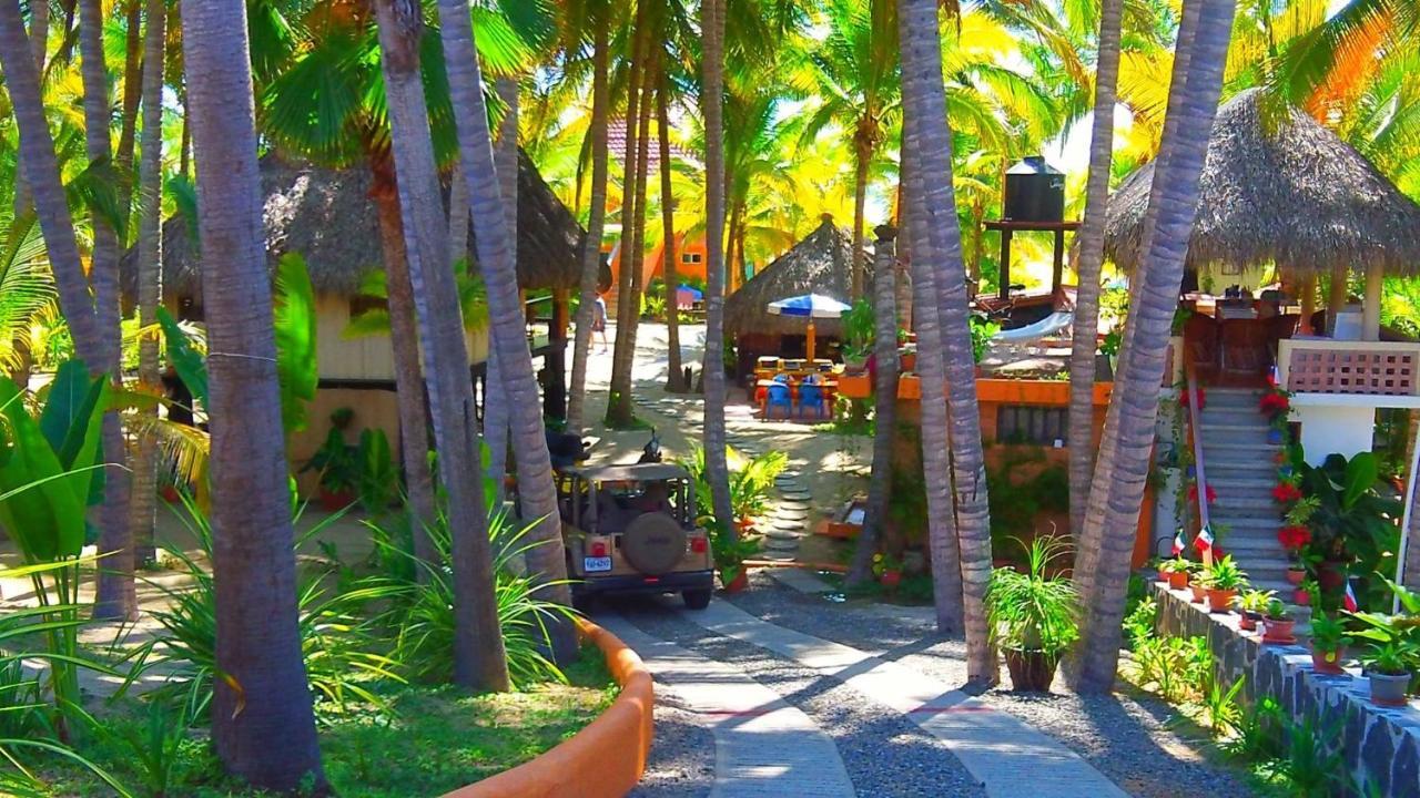 Bungalows Tree Tops - Adults Only Сиуатанехо Экстерьер фото